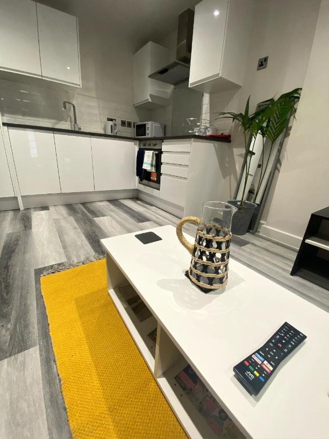 Vibrant 2 Bedroom Apartment - Bhx Airport Sheldon  Buitenkant foto